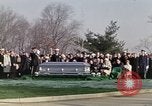 Standbild Ich Virgil Grissom Beerdigung Arlington Cemetery Virginia USA, 1967, aus Sekunde 55 historischem Filmmaterial Videoclip 65675027809