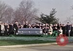 Standbild Ich Virgil Grissom Beerdigung Arlington Cemetery Virginia USA, 1967, aus Sekunde 56 historischem Filmmaterial Videoclip 65675027809
