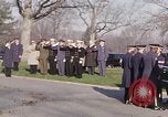 Standbild Astronauten Virgil Grissom ich Beerdigung Arlington Cemetery Virginia USA, 1967, aus Sekunde 5 historischem Filmmaterial Videoclip 65675027810