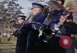 Standbild Astronauten Virgil Grissom ich Beerdigung Arlington Cemetery Virginia USA, 1967, aus Sekunde 51 historischem Filmmaterial Videoclip 65675027810