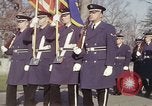 Standbild Astronauten Virgil Grissom ich Beerdigung Arlington Cemetery Virginia USA, 1967, aus Sekunde 55 historischem Filmmaterial Videoclip 65675027810