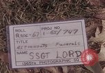 Standbild Beerdigung von Astronauten Lieutenant Commander Roger Chaffee B Arlington Virginia USA, 1967, aus Sekunde 4 historischem Filmmaterial Videoclip 65675027813