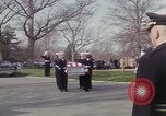 Standbild Beerdigung von Astronauten Lieutenant Commander Roger Chaffee B Arlington Virginia USA, 1967, aus Sekunde 19 historischem Filmmaterial Videoclip 65675027813