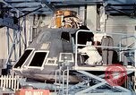 Standbild NASA Inspektion von beschädigten Apollo 1 Kapsel United States USA, 1967, aus Sekunde 15 historischem Filmmaterial Videoclip 65675027816