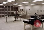 Standbild Apollo 204 Review Board United States USA, 1967, aus Sekunde 32 historischem Filmmaterial Videoclip 65675027831