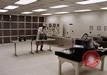 Standbild Apollo 204 Review Board United States USA, 1967, aus Sekunde 33 historischem Filmmaterial Videoclip 65675027831