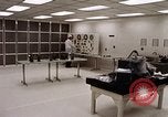Standbild Apollo 204 Review Board United States USA, 1967, aus Sekunde 41 historischem Filmmaterial Videoclip 65675027831