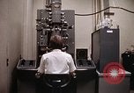 Standbild Apollo 204 Review Board United States USA, 1967, aus Sekunde 62 historischem Filmmaterial Videoclip 65675027832