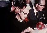 Standbild Anhörung im Senat auf der NASA Washington DC USA, 1967, aus Sekunde 60 historischem Filmmaterial Videoclip 65675027868