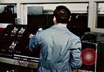 Standbild Auto Pilot California United States USA, 1951, aus Sekunde 44 historischem Filmmaterial Videoclip 65675027874