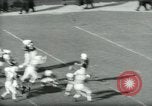 Image Columbia et Dartmouth le football Baker Field New York USA, 1961, de la seconde 17 séquences d'archives historiques vidéo 65675027887