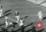 Image Columbia et Dartmouth le football Baker Field New York USA, 1961, de la seconde 34 séquences d'archives historiques vidéo 65675027887