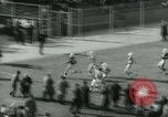Image Columbia et Dartmouth le football Baker Field New York USA, 1961, de la seconde 50 séquences d'archives historiques vidéo 65675027887