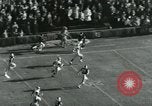 Immagine di Harvard e Princeton partita di calcio Cambridge Massachusetts USA, 1961, secondo 42 filmato di repertorio 65675027888