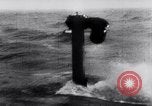 Image U-boat allemand équipé avec le système de contrôle de torpille spécial Océan Atlantique, 1945, de la seconde 30 séquences d'archives historiques vidéo 65675027909