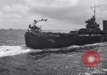 Standbild destroyer Schiff Atlantik, 1943, aus Sekunde 41 historischem Filmmaterial Videoclip 65675027914