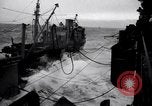 Image extension de lignes de ravitaillement 'Océan Atlantique, 1945, de la seconde 32 séquences d'archives historiques vidéo 65675027918