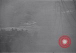 Image extension de lignes de ravitaillement 'Océan Atlantique, 1945, de la seconde 56 séquences d'archives historiques vidéo 65675027918
