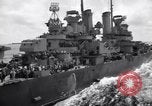 Image USS Nelson (DD-623) accompagnant le convoi de navires dans l'Atlantique 'Océan Atlantique, 1943, de la seconde 9 séquences d'archives historiques vidéo 65675027934
