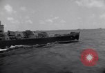 Image USS Nelson (DD-623) accompagnant le convoi de navires dans l'Atlantique 'Océan Atlantique, 1943, de la seconde 37 séquences d'archives historiques vidéo 65675027934