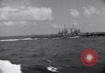 Image USS Nelson (DD-623) accompagnant le convoi de navires dans l'Atlantique 'Océan Atlantique, 1943, de la seconde 46 séquences d'archives historiques vidéo 65675027934