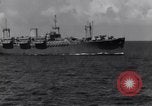 Image USS Nelson (DD-623) accompagnant le convoi de navires dans l'Atlantique 'Océan Atlantique, 1943, de la seconde 59 séquences d'archives historiques vidéo 65675027934