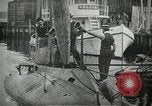 Immagine di Stantuffo sottomarino classe sparare un siluro New Suffolk New York USA, 1904, secondo 4 filmato di repertorio 65675027950
