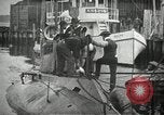 Immagine di Stantuffo sottomarino classe sparare un siluro New Suffolk New York USA, 1904, secondo 29 filmato di repertorio 65675027950