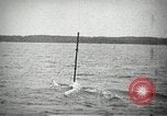 Image plongeur sous-marin de classe à l'essai à Electric Boat Company New Suffolk New York United States USA, 1904, de la seconde 4 séquences d'archives historiques vidéo 65675027951