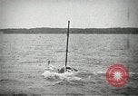 Image plongeur sous-marin de classe à l'essai à Electric Boat Company New Suffolk New York United States USA, 1904, de la seconde 5 séquences d'archives historiques vidéo 65675027951