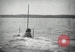 Image plongeur sous-marin de classe à l'essai à Electric Boat Company New Suffolk New York United States USA, 1904, de la seconde 10 séquences d'archives historiques vidéo 65675027951