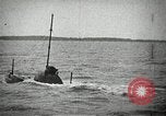 Image plongeur sous-marin de classe à l'essai à Electric Boat Company New Suffolk New York United States USA, 1904, de la seconde 38 séquences d'archives historiques vidéo 65675027951