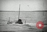 Image plongeur sous-marin de classe à l'essai à Electric Boat Company New Suffolk New York United States USA, 1904, de la seconde 42 séquences d'archives historiques vidéo 65675027951