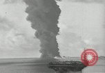 Immagine di USS Mississinewa Ulithi Atoll Isole Caroline, 1944, secondo 57 filmato di repertorio 65675027952