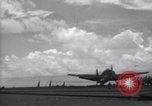 Standbild TBF Flugzeuge Nasen auf Deck der USS Bunker Hill Pacific Theater, 1944, aus Sekunde 14 historischem Filmmaterial Videoclip 65675027957