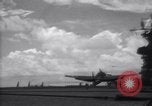 Standbild TBF Flugzeuge Nasen auf Deck der USS Bunker Hill Pacific Theater, 1944, aus Sekunde 18 historischem Filmmaterial Videoclip 65675027957