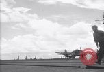 Standbild TBF Flugzeuge Nasen auf Deck der USS Bunker Hill Pacific Theater, 1944, aus Sekunde 39 historischem Filmmaterial Videoclip 65675027957