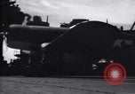 Image F4U avion a l'atterrissage mésaventure le USS Bunker Hill théâtre du Pacifique, 1944, de la seconde 9 séquences d'archives historiques vidéo 65675027960