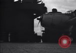 Image Grumman TBF Avenger nez d'avions de plus sur le pont du USS Bunker Hill théâtre du Pacifique, 1944, de la seconde 12 séquences d'archives historiques vidéo 65675027961