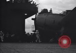 Image Grumman TBF Avenger nez d'avions de plus sur le pont du USS Bunker Hill théâtre du Pacifique, 1944, de la seconde 33 séquences d'archives historiques vidéo 65675027961