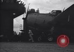 Image Grumman TBF Avenger nez d'avions de plus sur le pont du USS Bunker Hill théâtre du Pacifique, 1944, de la seconde 35 séquences d'archives historiques vidéo 65675027961