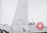 Image F4U avion qui s'écrase sur le pont du USS Bunker Hill théâtre du Pacifique, 1944, de la seconde 48 séquences d'archives historiques vidéo 65675027962