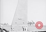 Image F4U avion qui s'écrase sur le pont du USS Bunker Hill théâtre du Pacifique, 1944, de la seconde 51 séquences d'archives historiques vidéo 65675027962