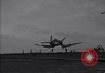 Image F4U des écrasements d'avion sur le pont de l'USS Bunker Hill théâtre du Pacifique, 1944, de la seconde 7 séquences d'archives historiques vidéo 65675027963
