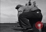 Image F4U des écrasements d'avion sur le pont de l'USS Bunker Hill théâtre du Pacifique, 1944, de la seconde 30 séquences d'archives historiques vidéo 65675027963
