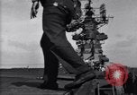 Image F4U des écrasements d'avion sur le pont de l'USS Bunker Hill théâtre du Pacifique, 1944, de la seconde 35 séquences d'archives historiques vidéo 65675027963