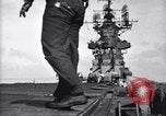 Image F4U des écrasements d'avion sur le pont de l'USS Bunker Hill théâtre du Pacifique, 1944, de la seconde 36 séquences d'archives historiques vidéo 65675027963