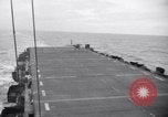 Standbild USS Makassar Meerenge (CVE-91) United States USA, 1944, aus Sekunde 40 historischem Filmmaterial Videoclip 65675027966