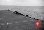 Standbild USS Makassar Meerenge (CVE-91) United States USA, 1944, aus Sekunde 46 historischem Filmmaterial Videoclip 65675027966