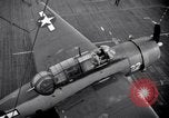 Standbild USS Makassar Meerenge (CVE-91) United States USA, 1944, aus Sekunde 62 historischem Filmmaterial Videoclip 65675027966